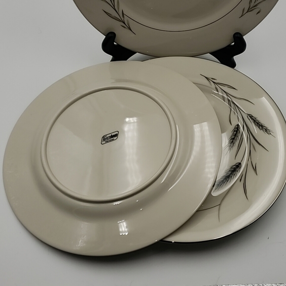 Dinner Plates Whispering Wheat FLEETWOOD4pc set - Picture 2 of 7
